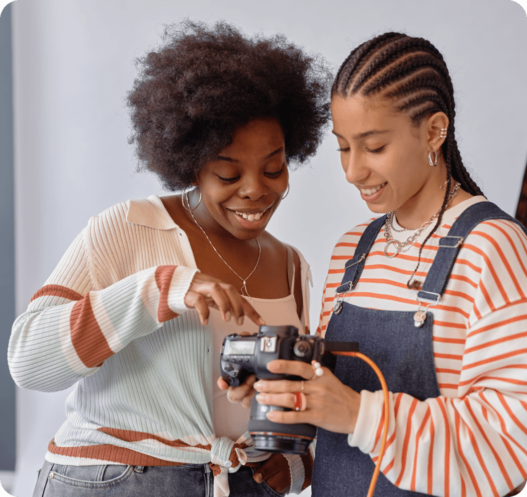 Find your perfect stylist, book appointments, and share your stunning looks with the world in one seamless platform